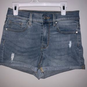 Super cute Pacsun medium wash jean shorts size S